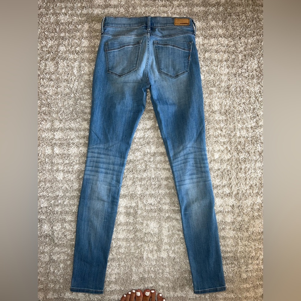 Express Mid Rise Legging - Picture 2 of 4